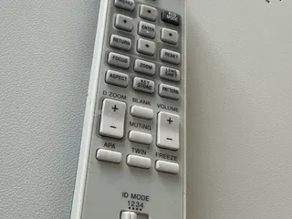 Projektor laserowy SONY VPL-FHZ66L 6000 ANSI + obiektyw VPLL-3007  — zdjęcie 1